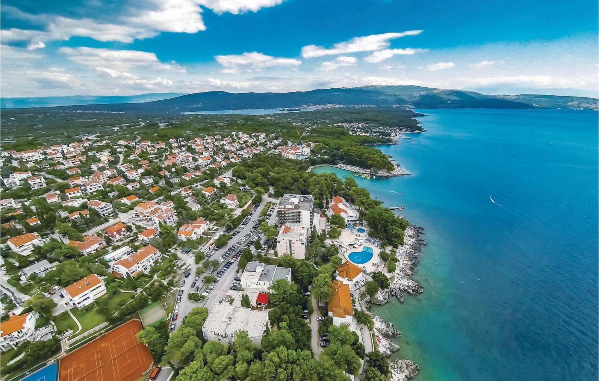 3 Bedroom Stunning Apartment In Krk Krk Town Exterior foto